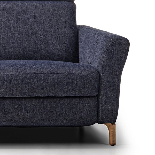 RoROM1961 Tamour Sofa mit geschwungener Armlehnem1961-Tamour-Sofa-Armlehne ROM1961 Tamour Sofa mit geschwungener Armlehne